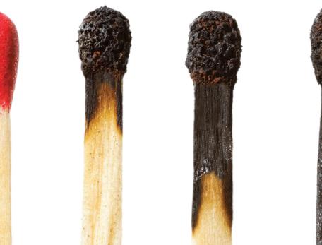 Matchsticks, unlit to increasing degrees of burn