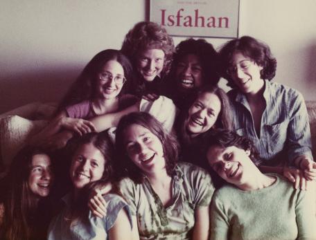 mid-1970s photo of a group of female HMS medical students, class of 1978. 
