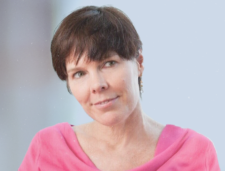 Headshot of Suzanne Walker.