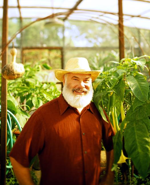 Portriat of Andrew Weil