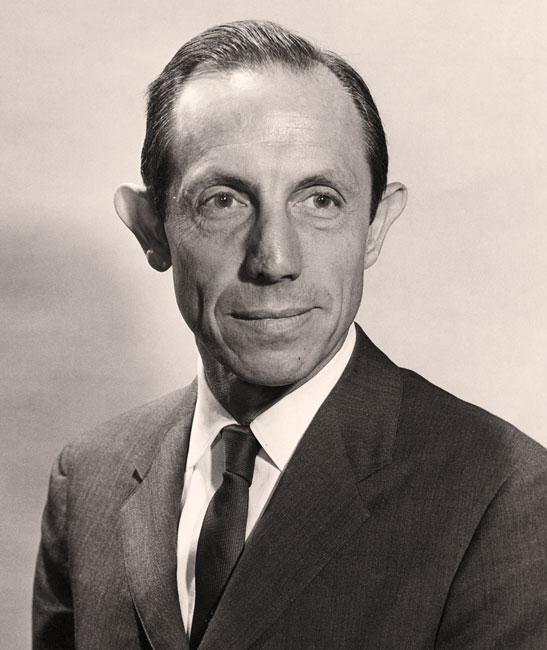 photo portrait of paul zoll in a suit