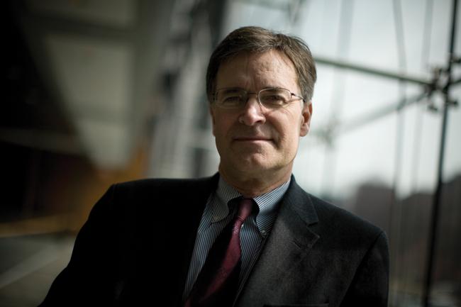 DISCRETE ELITE: For more than three decades, Bruce Walker has studied patients known as “elite controllers,” individuals who become infected with HIV but remain healthy without treatment.